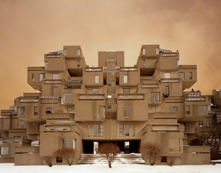 Illustration for article titled The Most Science-Fictional Buildings on Earth, Transported to Other Planets
